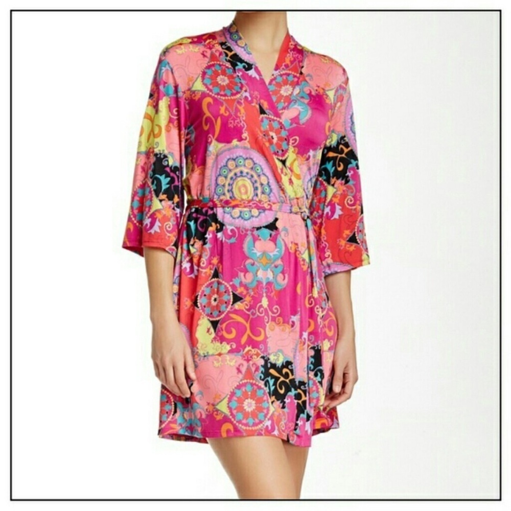 ☀️🔥Josie by Natori - Pink Medallion Print Lightweight Robe - L
